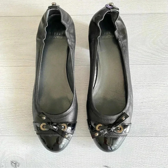 Stuart Weitzman Black Leather Comfy Chunky Heel Patent Bow Cap Toe Pumps Sz 8 - Picture 1 of 7